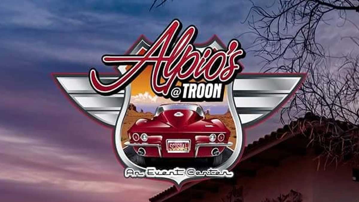Cars and Coffee at Pinacle Peak