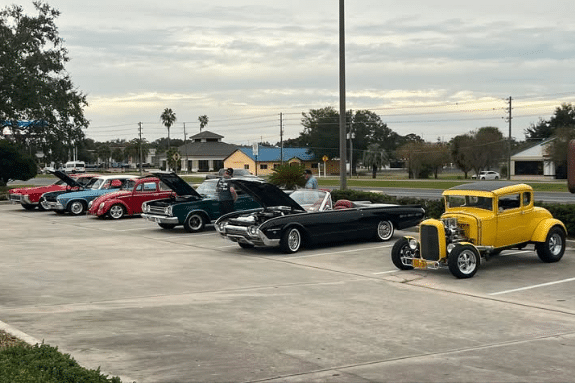 Lady Lake Cruise-In