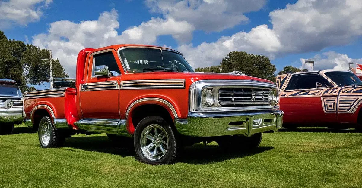 Holts Summit Pizza Hut Truck Show
