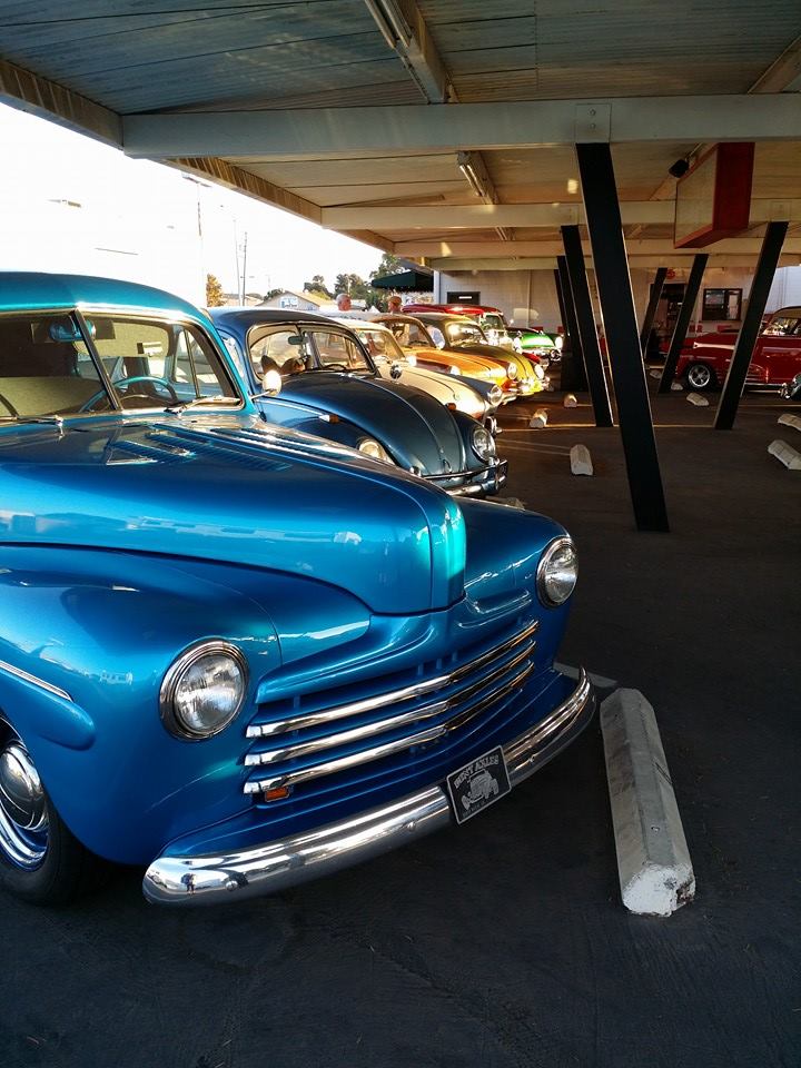 Jr’s Drive-In Cruise Night